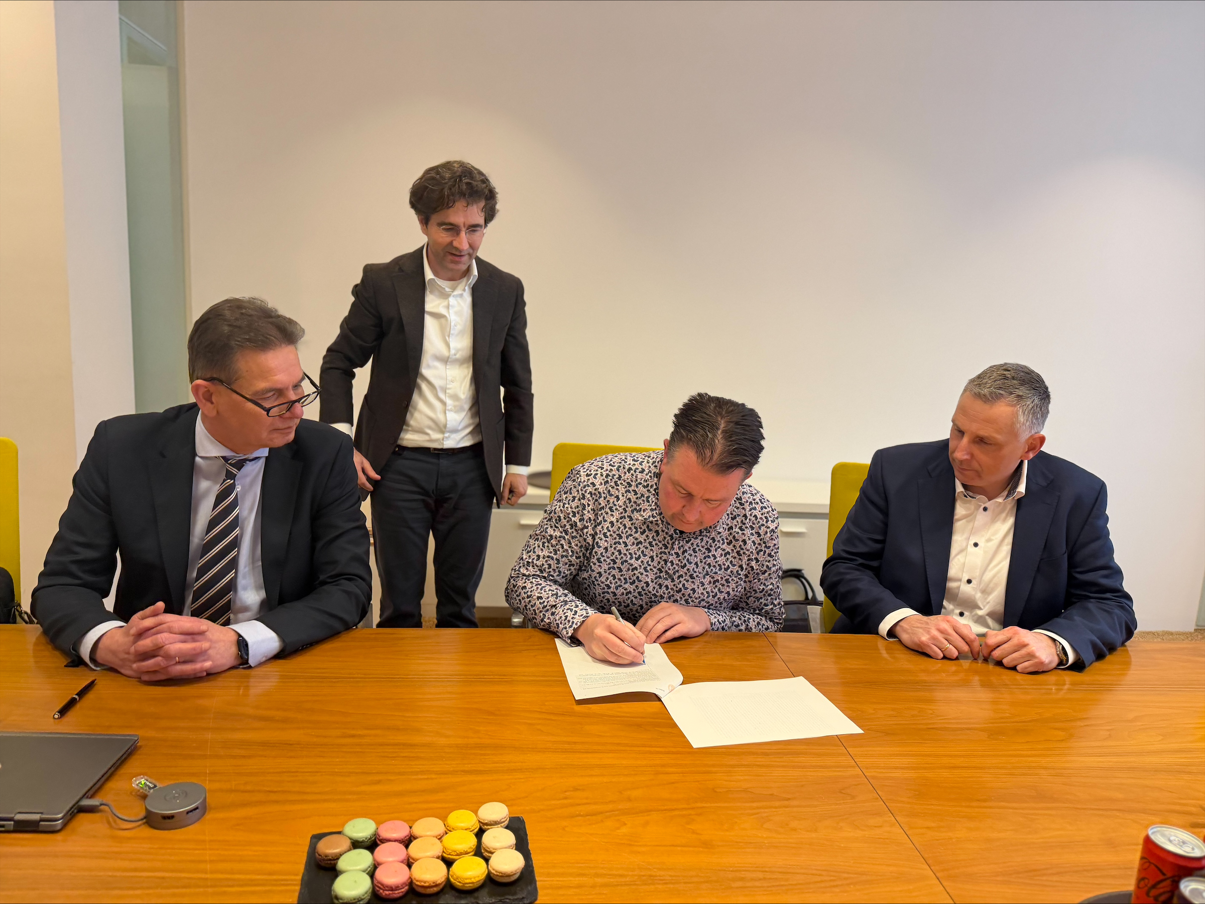 Peelen Global B.V. - SWARCO Nederland B.V.