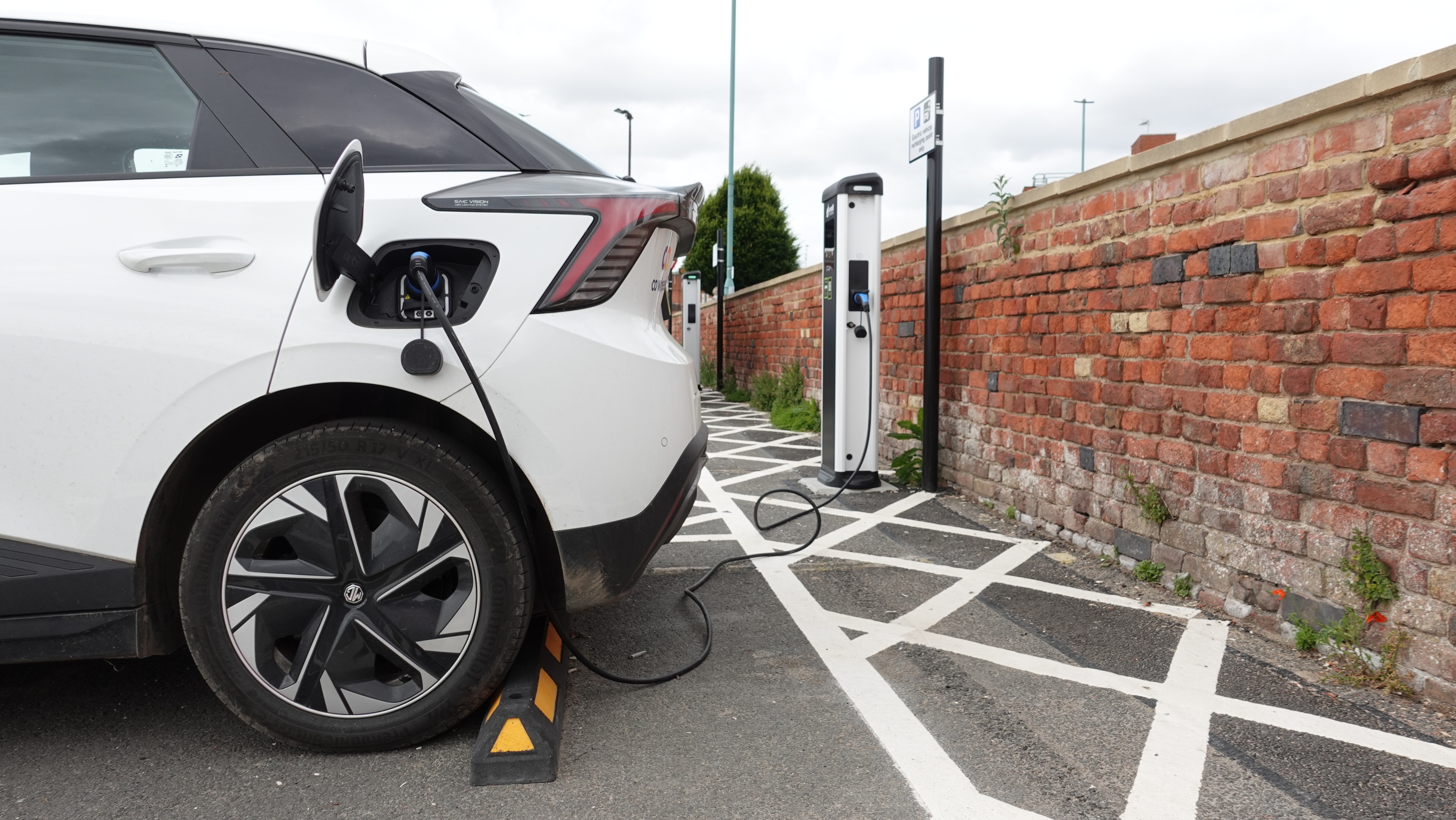 SWARCO ITS_Evolt Charging EV charger